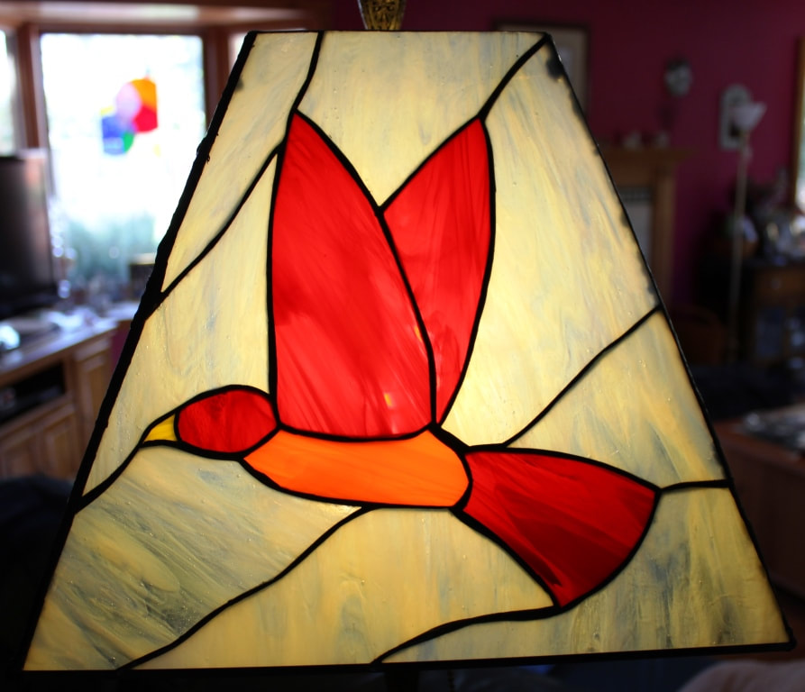 Stained-glass lamp side 3, red bird